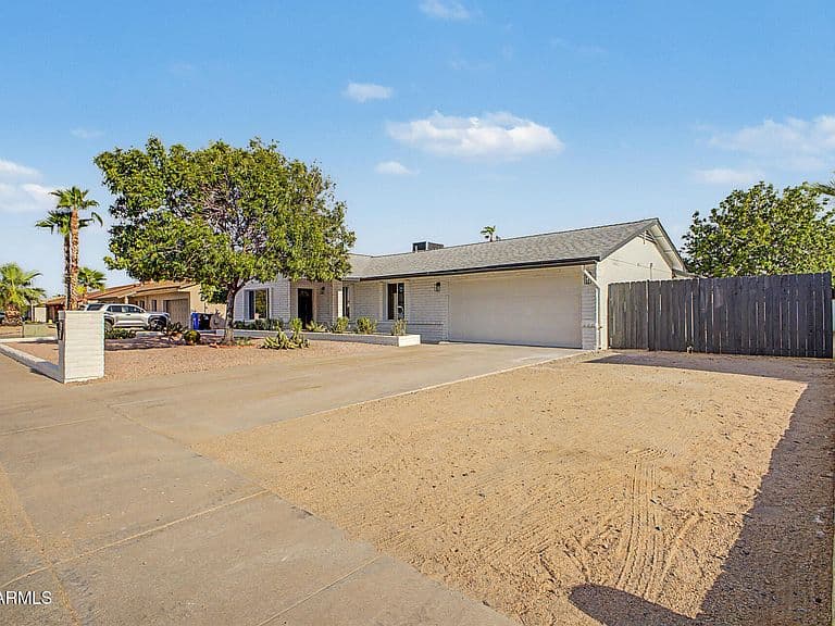 4623 E Joan De Arc Avenue photo 3