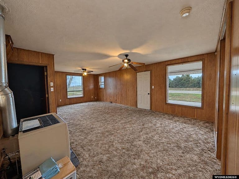 108 Lacy St photo 5
