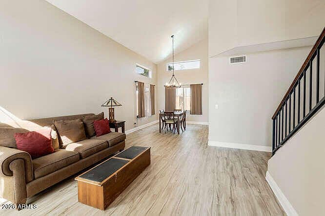 4820 W SHANNON Court photo 5