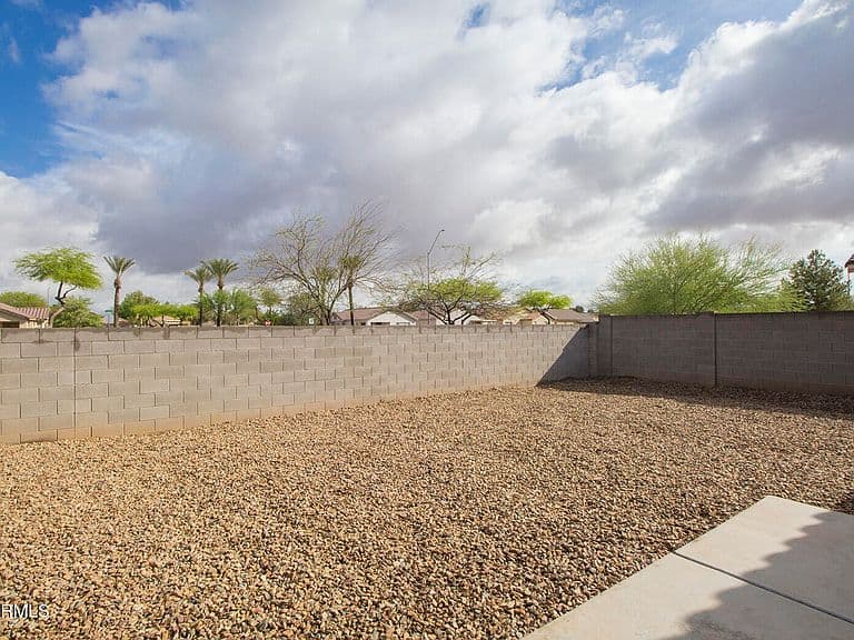 632 W KINGMAN Loop photo 4