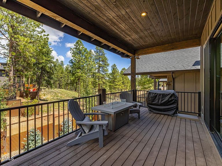 1818 E MAGNOLIA Drive photo 5