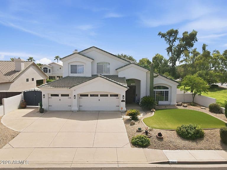 2415 E MALLORY Street photo 2