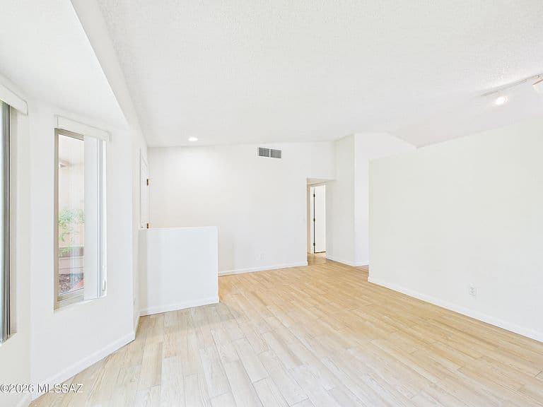 10051 E Watson Dr photo 5