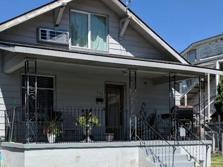 336 2nd Ave N photo 1