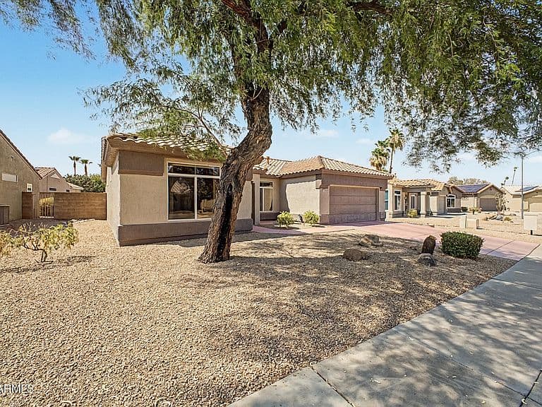 13660 W ANTELOPE Drive photo 2