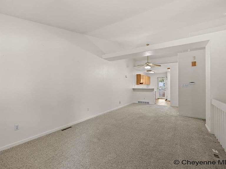 4718 Easy St photo 5