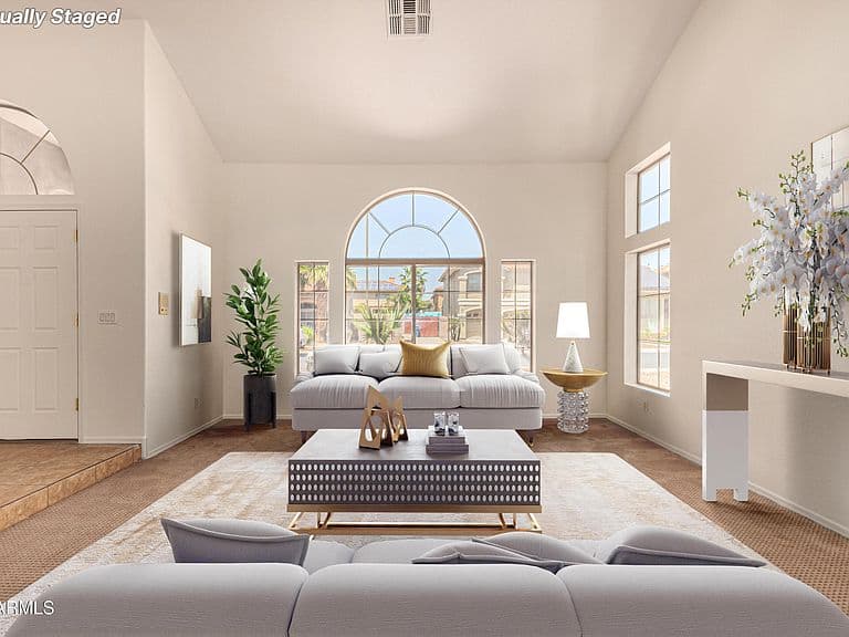 13317 W ANNIKA Drive photo 3