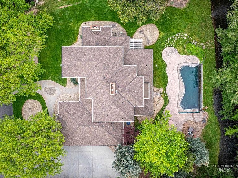9527 W Riverside Ln photo 5