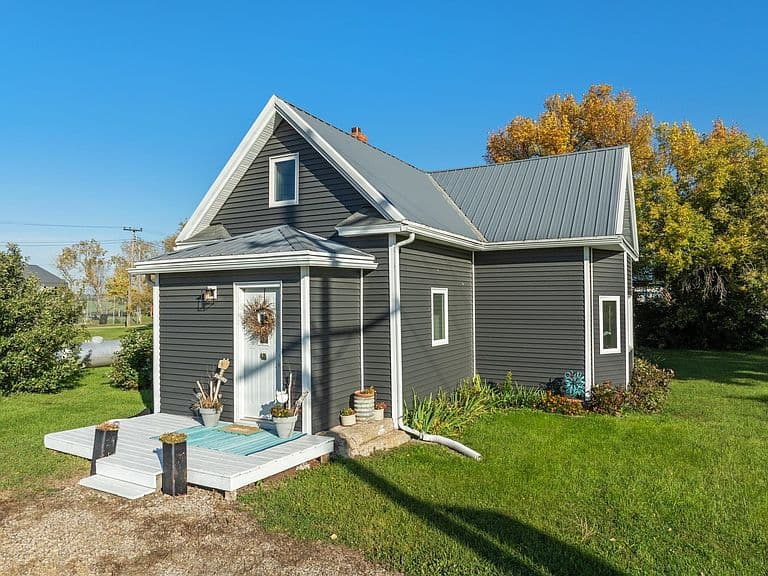 410 Libbie St photo 2