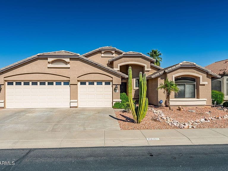 22107 N REIS Drive photo 2