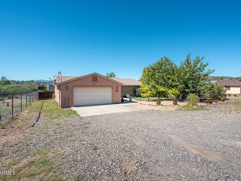 5650 N TOWERS Drive photo 2