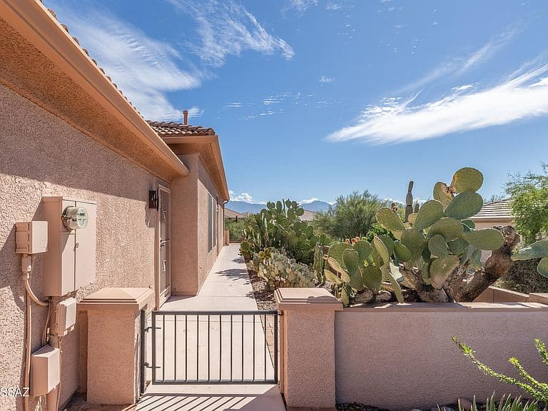 13196 N Silver Cholla Pl photo 4