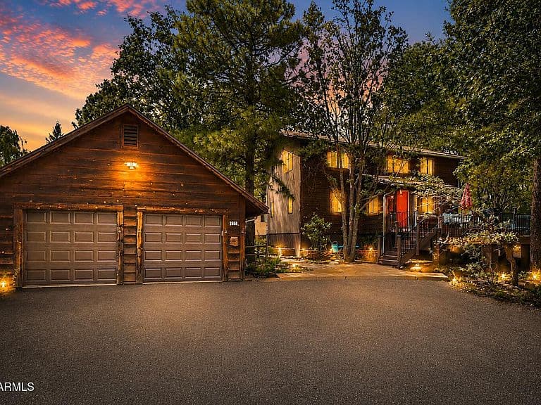 2662 COCONINO Way photo 1