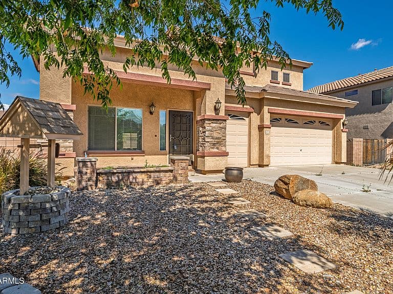 44534 W VINEYARD Street photo 3