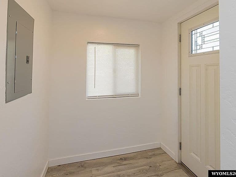 1316 Thorpe St photo 4