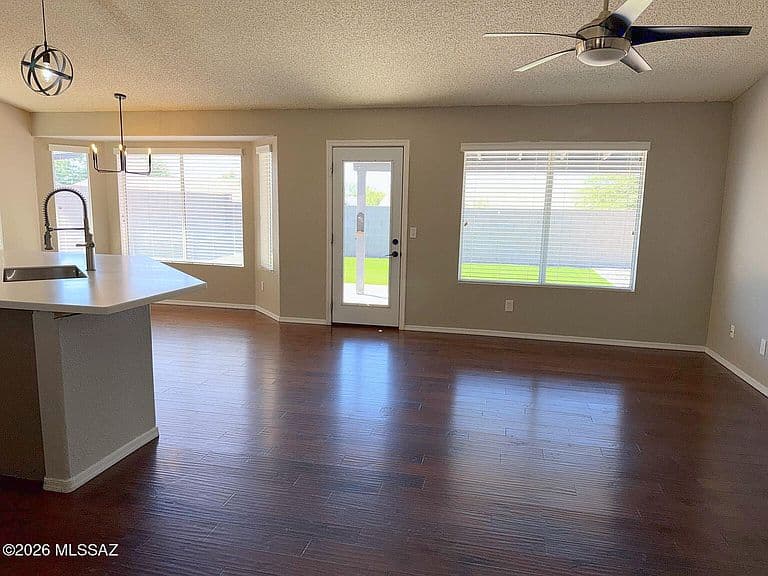 7840 S Caesar Dr photo 4