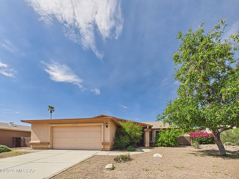 10051 E Watson Dr photo 1