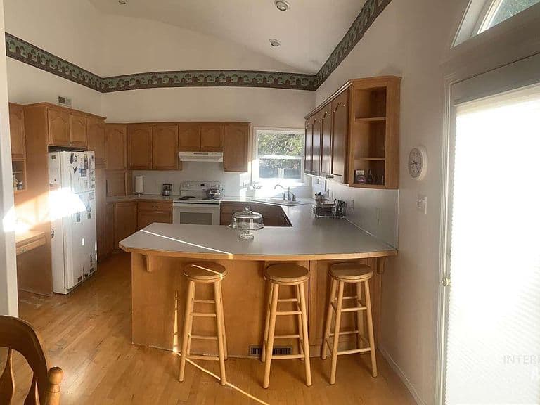 1048 Warm Springs Pl photo 4