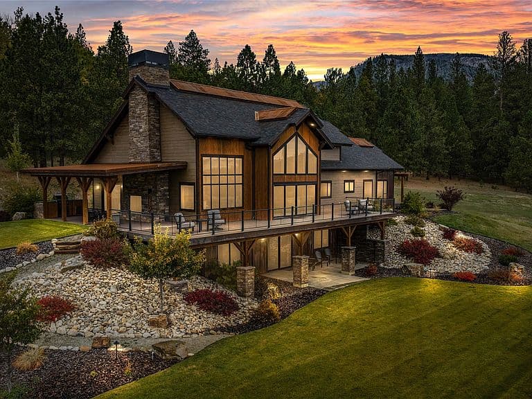 748 Ranch Ridge Ln photo 2