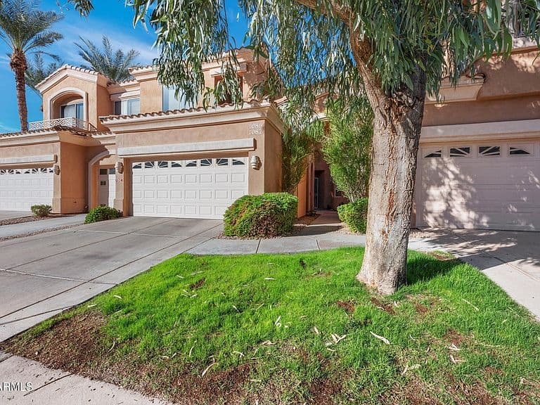 3800 S CANTABRIA Circle #1087 photo 2