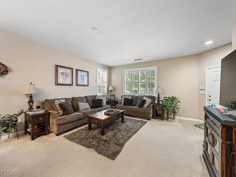 11099 Colton Dr photo 4