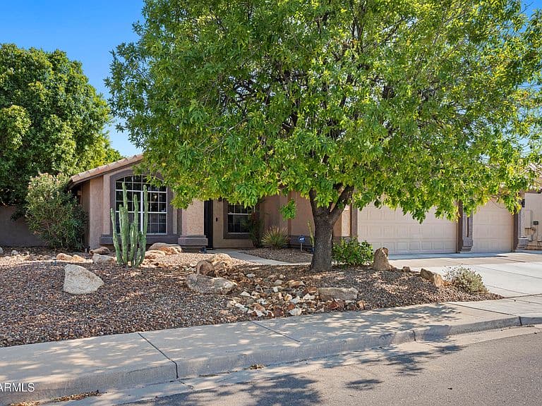 1711 W SPRINGFIELD Way photo 5