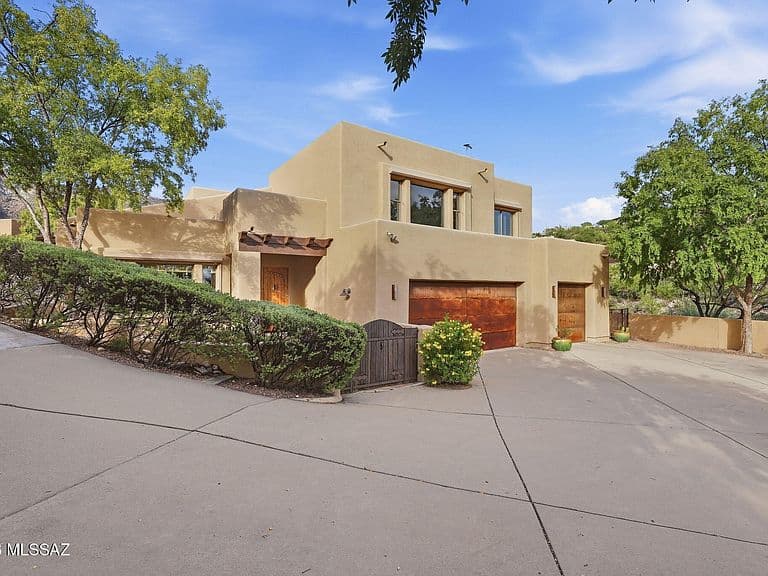 6320 N Placita Alta Reposa photo 1
