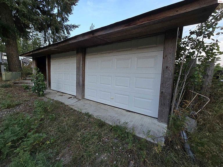 78592 Highway 2 photo 4