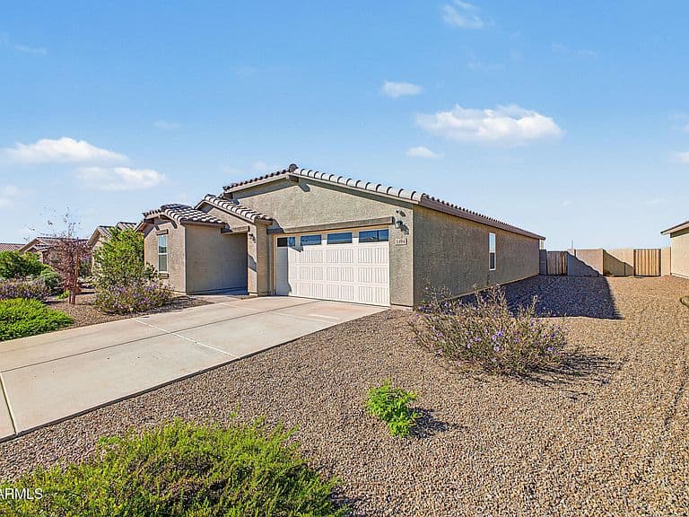 1494 W PELAYO Street photo 3