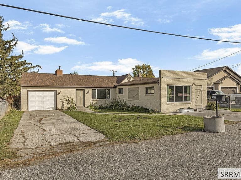 2955 Central Ave photo 3