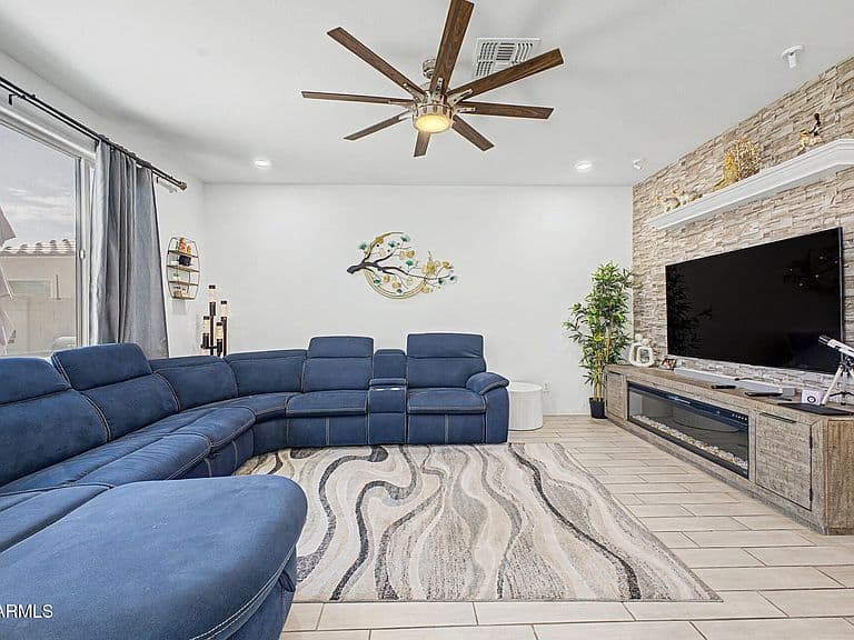 12333 W KALER Drive photo 5