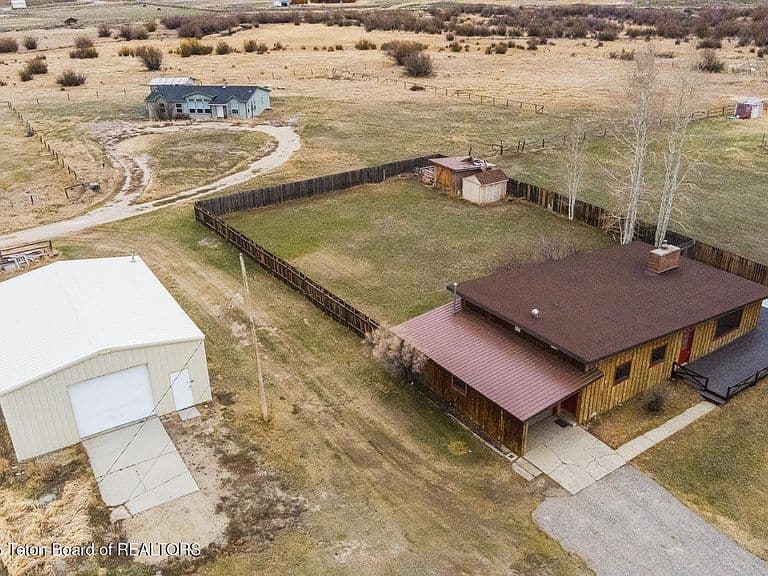 10169 Us Highway 191 photo 3