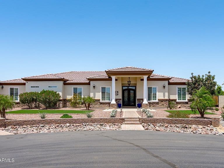 18230 W SAN MIGUEL Court photo 4