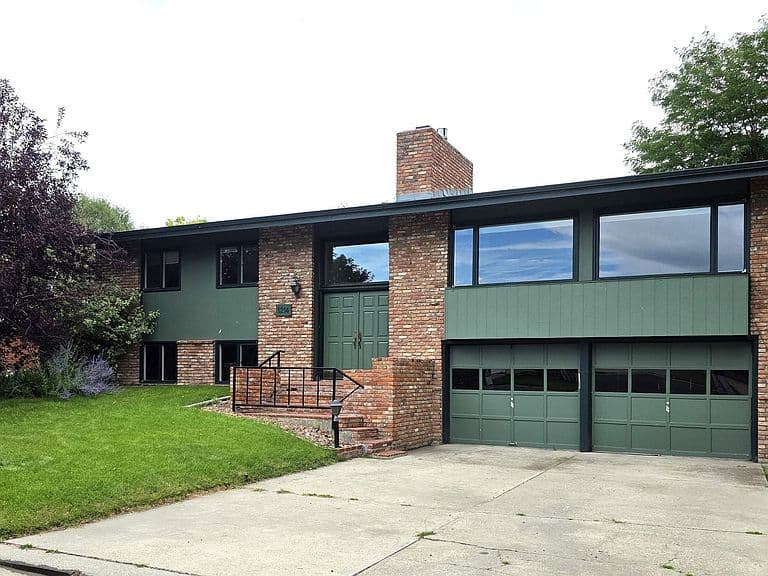 1214 Birch Ln photo 1