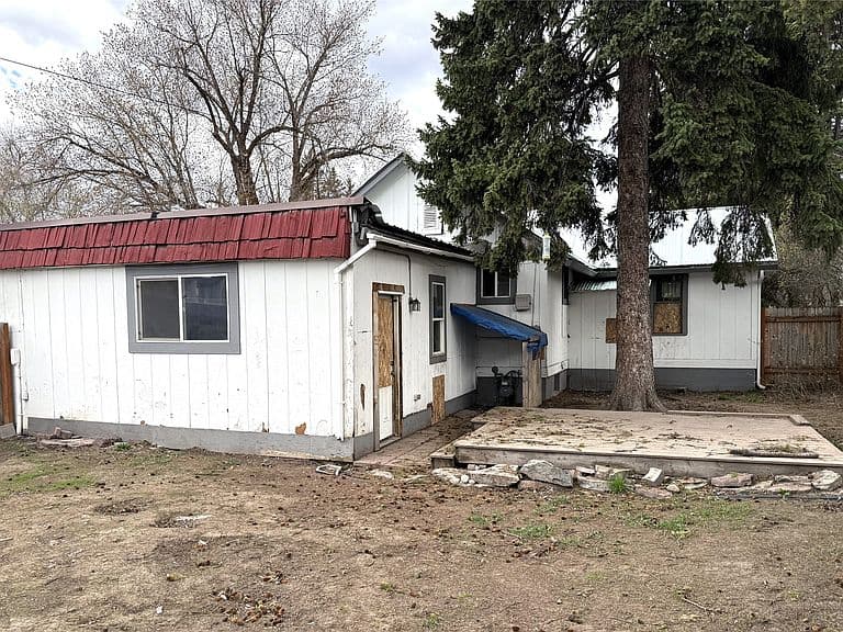 455 1st Ave photo 3