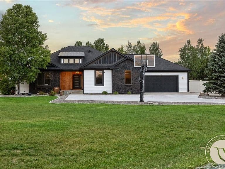 5345 Mule Deer Ct photo 1