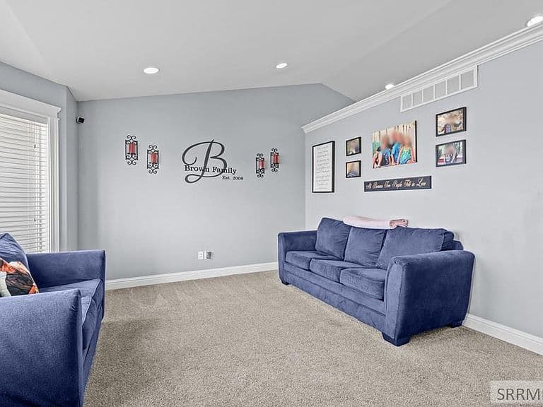 2258 E Hailey Ave photo 4