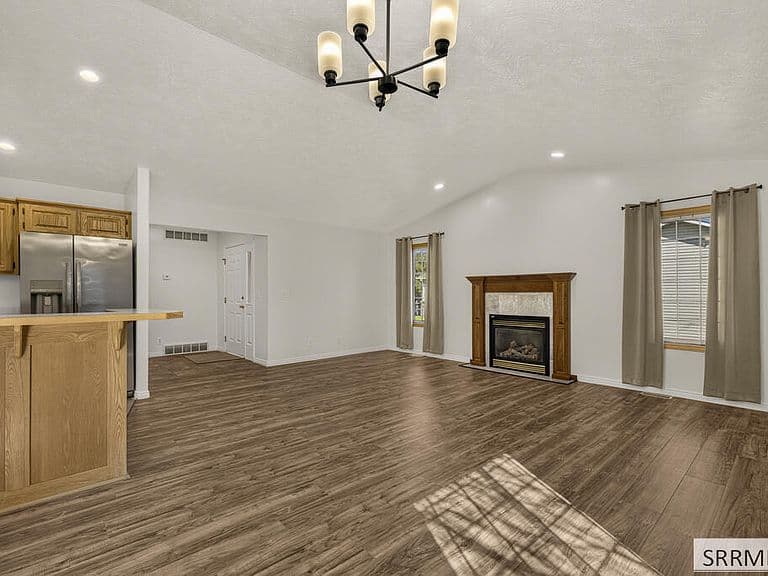 3255 Sonora Dr photo 4