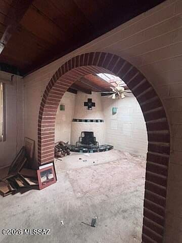 356 E Kelso St photo 4