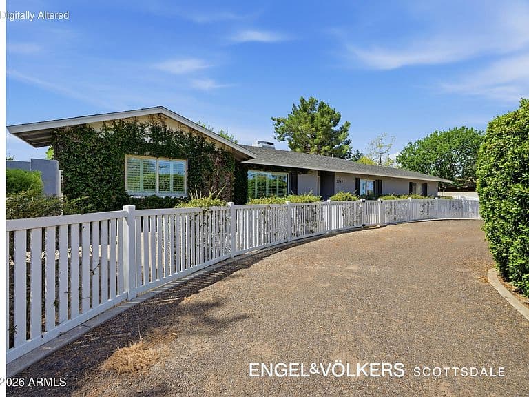 5249 E THUNDERBIRD Road photo 2