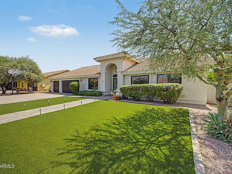 2833 E HERMOSA VISTA Drive photo 4