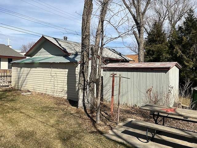 520 Edgar St photo 4