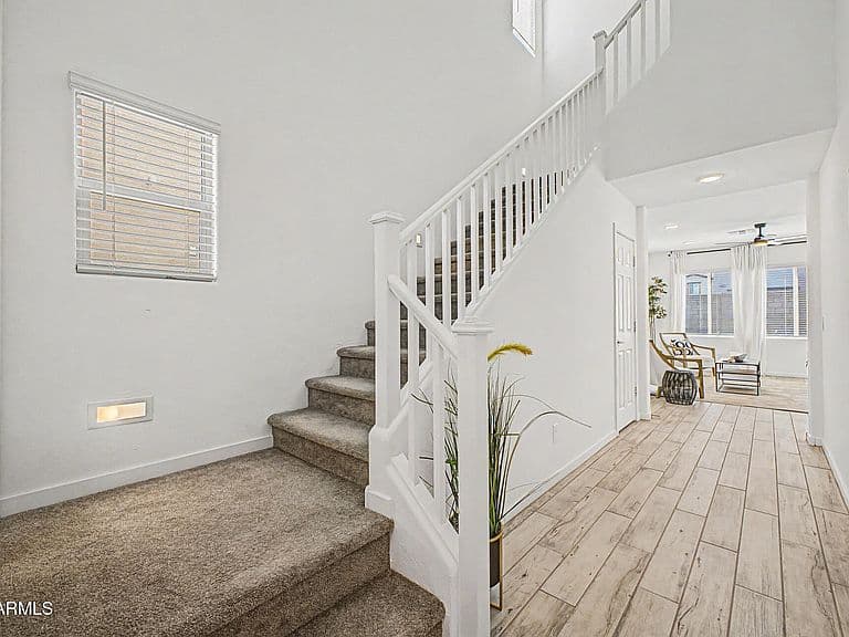 20842 W PALM Lane photo 3