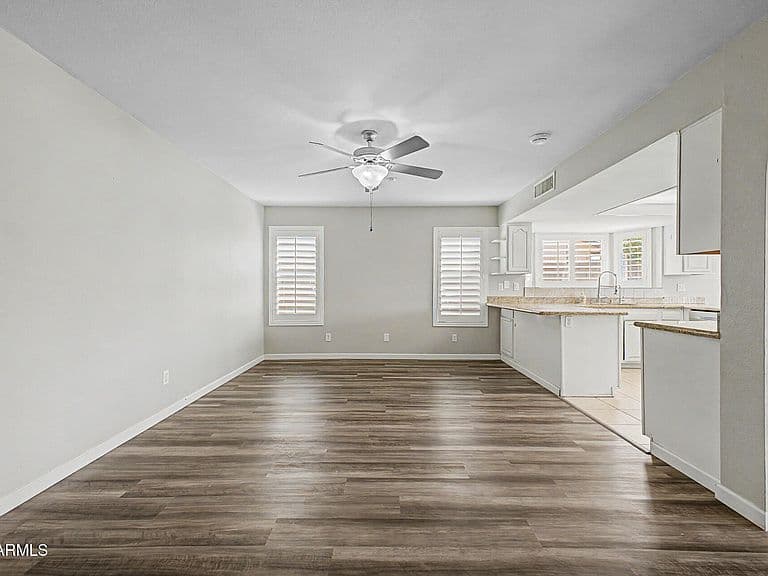 2063 W GILA Lane photo 5