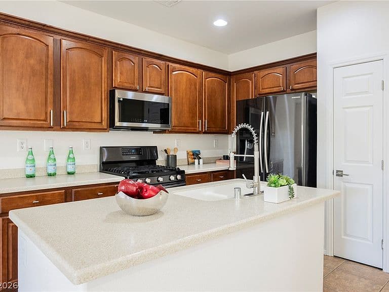 9617 Sharp Horn Ct photo 4