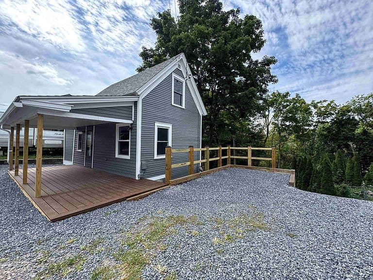301 Beech Street photo 1