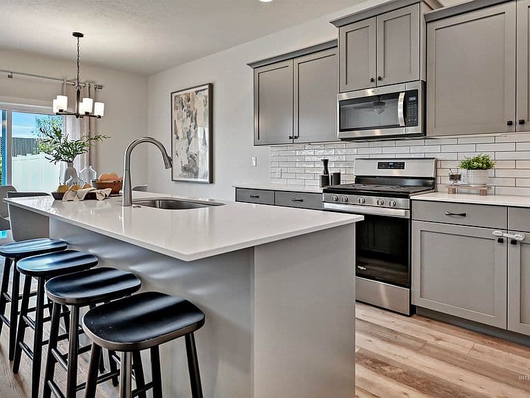 5319 S Redeken Pl photo 2