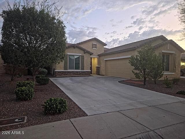 25952 W BURNETT Road photo 1