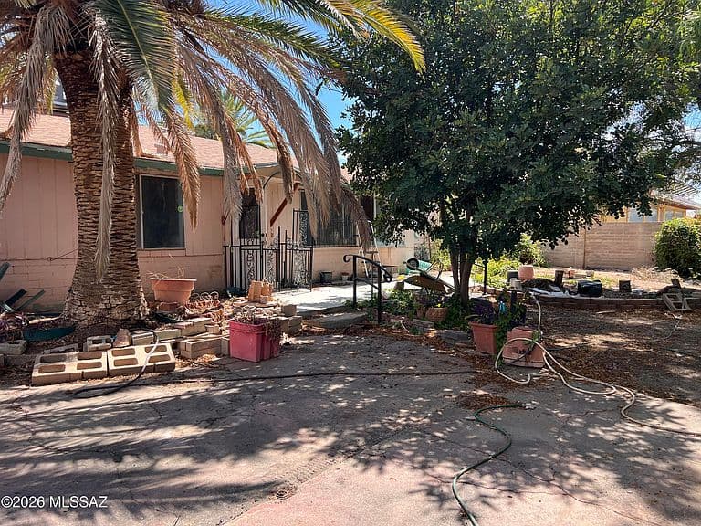 618 W Calle Castile photo 4