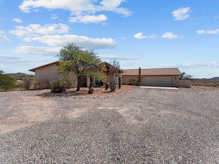 51015 N 292ND Avenue photo 5